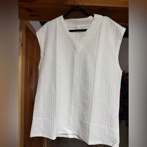 NEW White Textured Sleeveless Sweater Vest